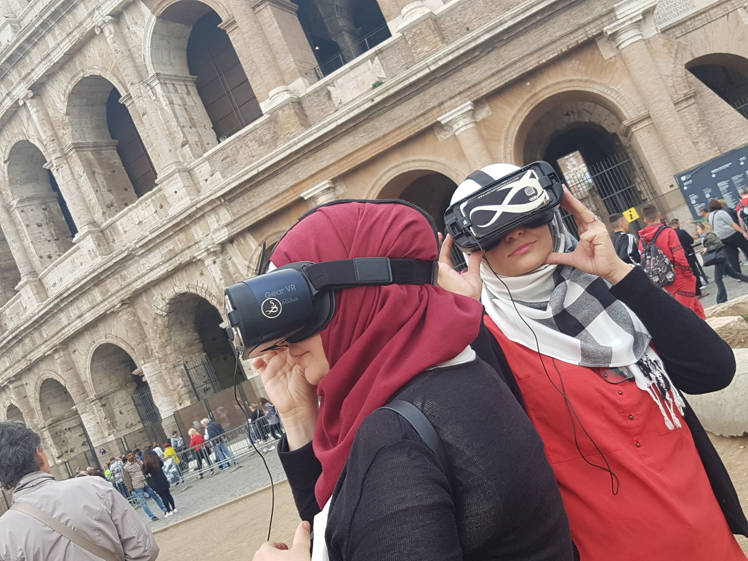 immersive virtual reality tours ancient and recent